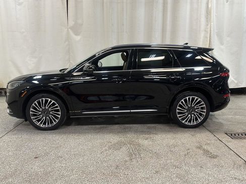 Used 2020 Lincoln Corsair Reserve w/ Equipment Group 201A AWD/4WD image 2