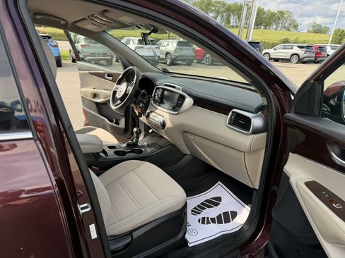 Used 2018 Kia Sorento AWD image 33