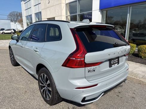 Used 2025 Volvo XC60 B5 Plus image 3