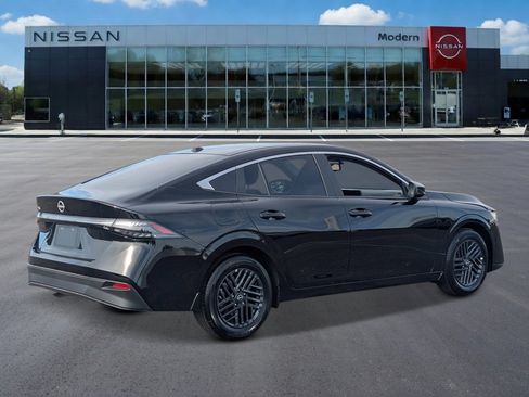 New 2026 Nissan Sentra SV w/ SV Convenience Package FWD image 5