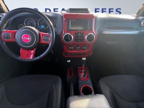 Used 2016 Jeep Wrangler Unlimited Sahara w/ Dual Top Group AWD/4WD image 7