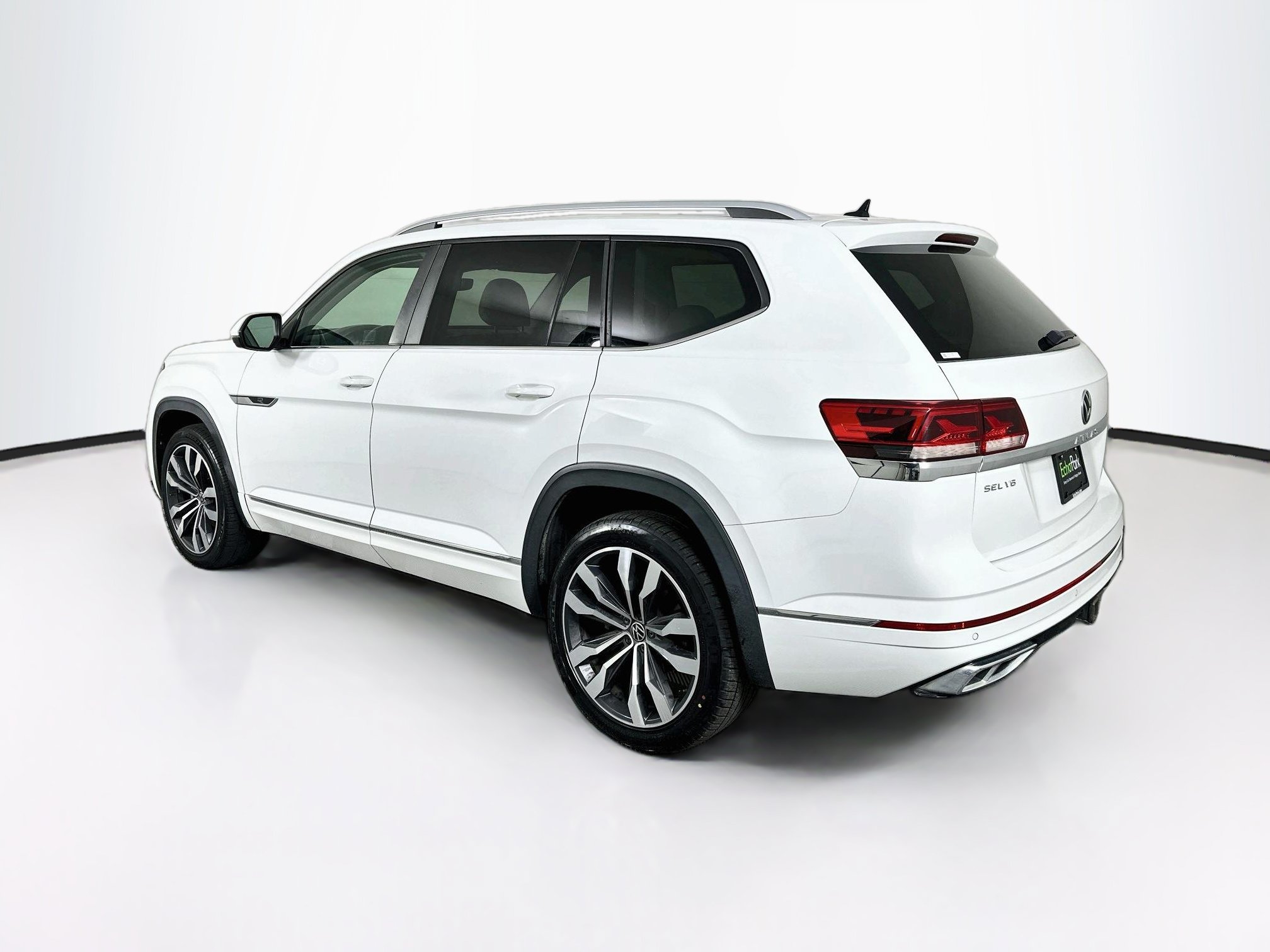 Used 2021 Volkswagen Atlas SEL R-Line FWD image 5