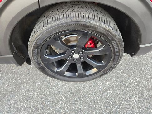 Used 2021 Ford Explorer XLT image 13