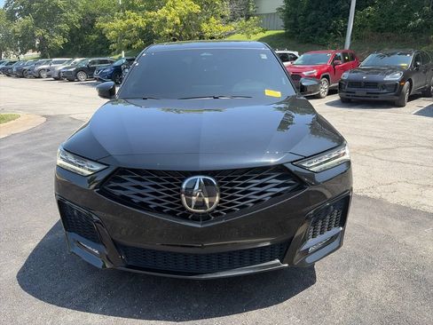 Used 2025 Acura MDX A-Spec AWD/4WD image 2