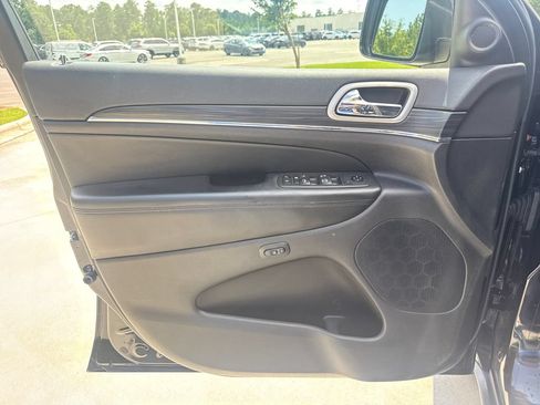 Used 2020 Jeep Grand Cherokee Limited w/ Premium Lighting Group RWD image 13