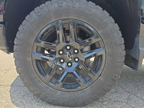 Certified 2023 Chevrolet Silverado 1500 LT Trail Boss w/ LT Trail Boss Premium Package AWD/4WD image 35