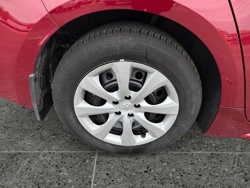 Used 2025 Toyota Corolla LE image 10