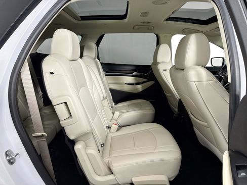 Used 2023 Buick Enclave Essence w/ Experience Buick Package image 41