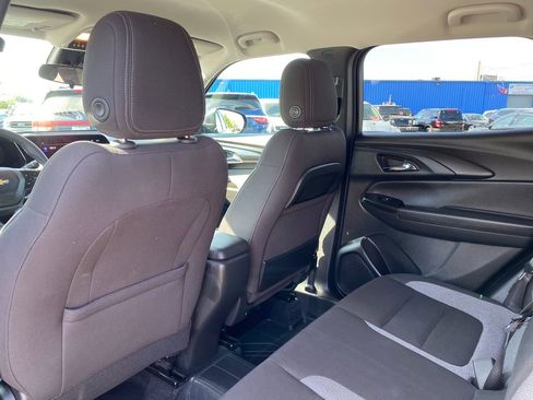 Used 2024 Chevrolet TrailBlazer LS w/ LS Convenience Package AWD/4WD image 14