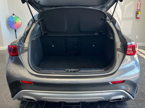 Used 2019 INFINITI QX30 AWD w/ Cargo Package image 27
