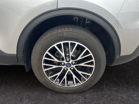 Used 2022 Ford Escape SE w/ Convenience Package image 28