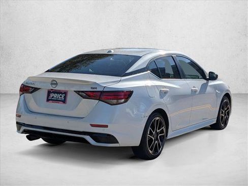 Certified 2024 Nissan Sentra SR FWD image 5