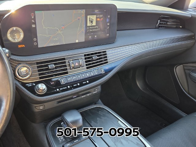 Used 2021 Lexus LS 500 w/ Accessory Package (Z2) RWD image 27
