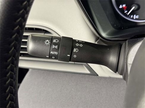 Used 2025 Subaru Outback Premium image 21