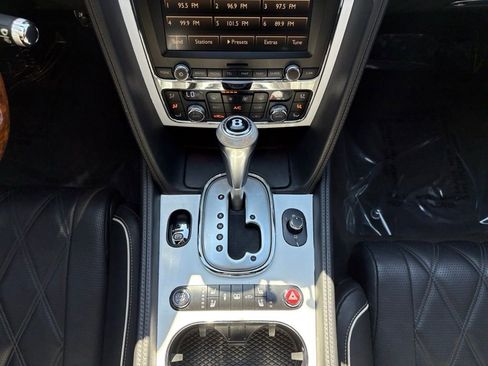 Used 2014 Bentley Flying Spur W12 image 13