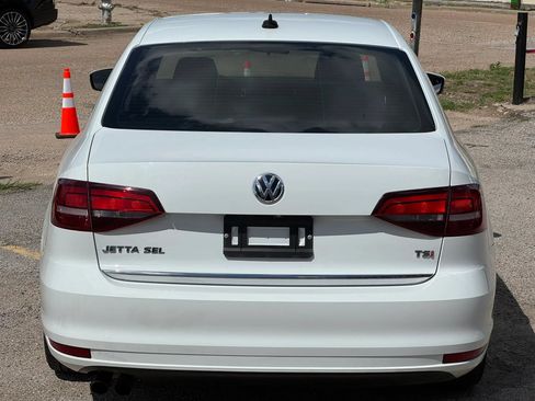 Used 2017 Volkswagen Jetta SEL FWD image 5