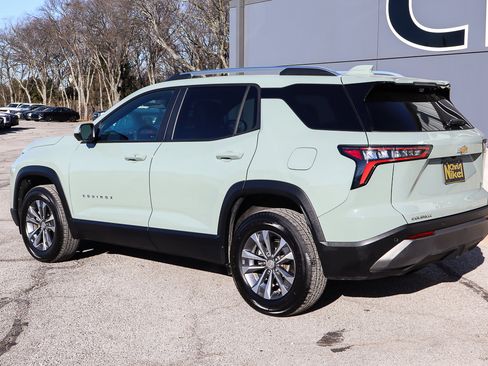 Used 2025 Chevrolet Equinox LT w/ Convenience Package II image 6