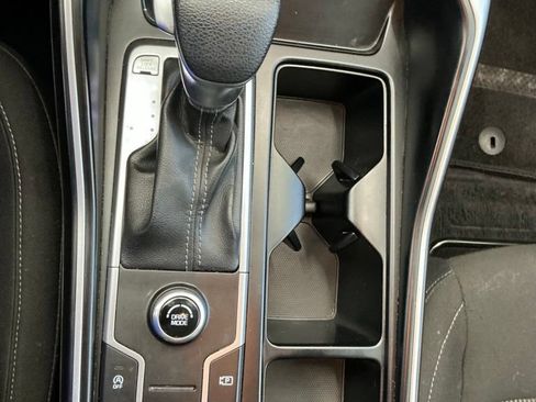 Used 2022 Kia Sorento LX FWD image 29