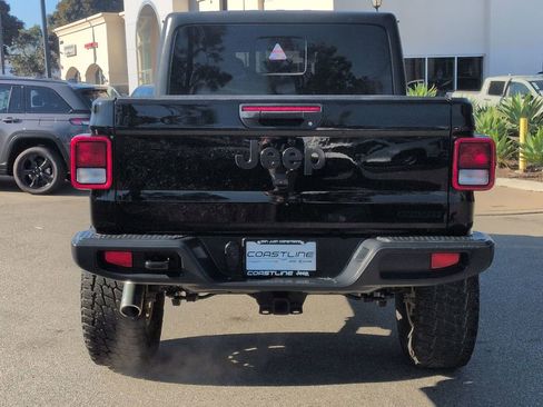 Certified 2020 Jeep Gladiator Sport w/ Quick Order Package 24S image 6