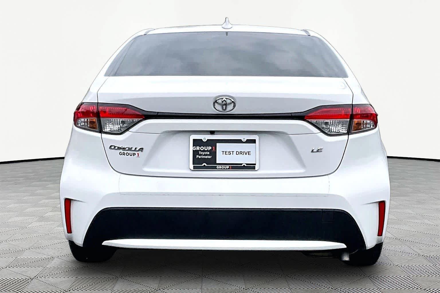 Certified 2021 Toyota Corolla LE FWD image 5
