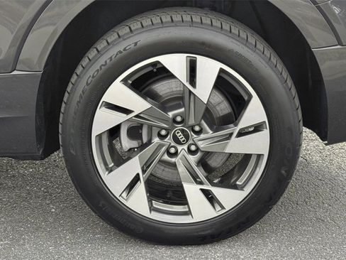 Used 2021 Audi e-tron Premium w/ Convenience Plus Package image 12