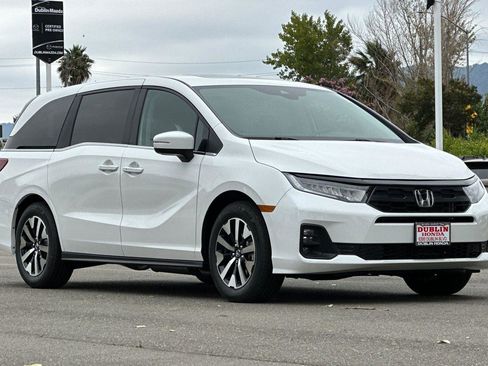 New 2026 Honda Odyssey EX-L image 2