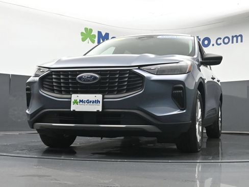 Used 2023 Ford Escape Active w/ Tech Pack #1 FWD image 7