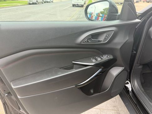 New 2026 Chevrolet Trax RS FWD image 9