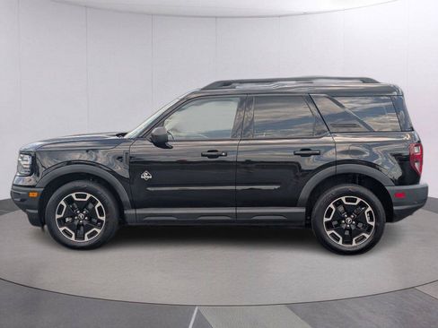 Used 2023 Ford Bronco Sport Outer Banks w/ Tech Package AWD/4WD image 2