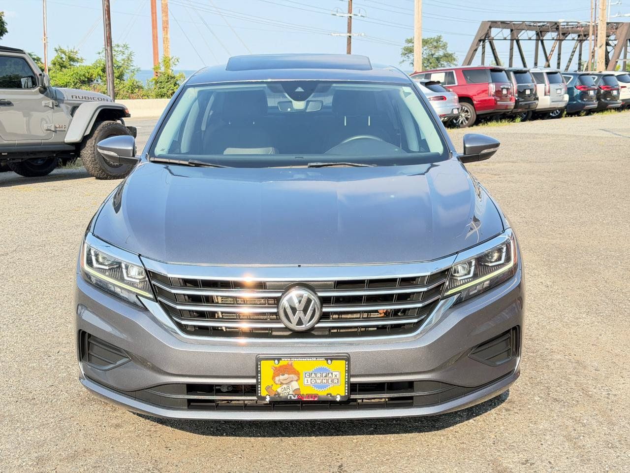 Used 2022 Volkswagen Passat 2.0T SE FWD image 10