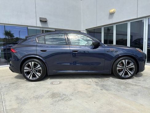 Used 2025 Maserati Grecale Folgore AWD/4WD image 8