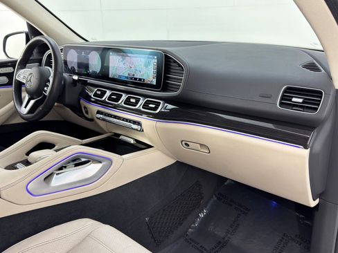 Used 2020 Mercedes-Benz GLS 580 4MATIC image 15