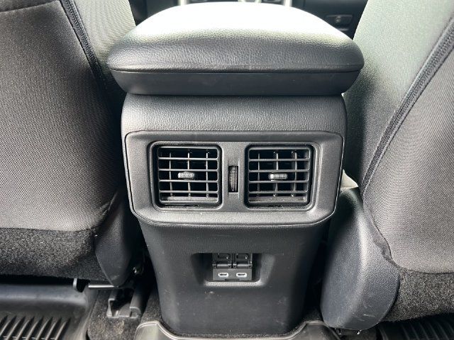 Used 2025 Toyota RAV4 XLE FWD image 37