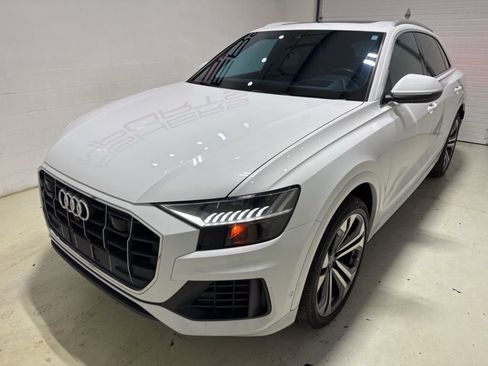 Used 2019 Audi Q8 Prestige w/ Adaptive Chassis Package image 9