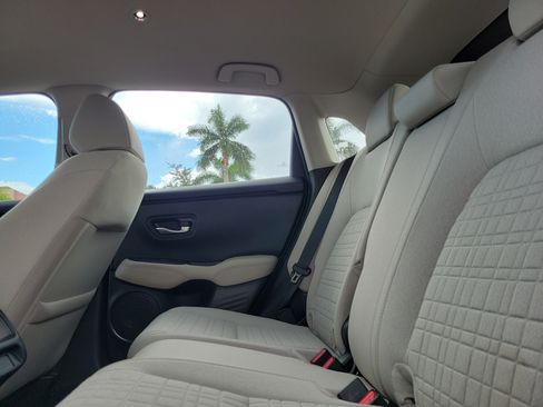 Certified 2025 Honda HR-V LX image 10