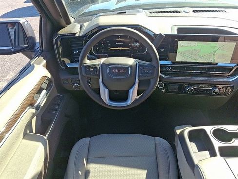 New 2026 GMC Sierra 1500 SLE w/ X31 Off-Road Package image 8