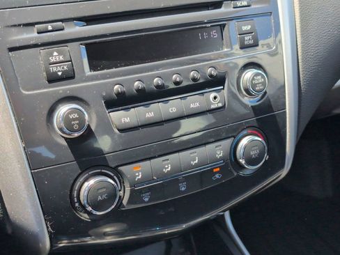 Used 2015 Nissan Altima 2.5 S w/ Power Driver Seat Package FWD image 21