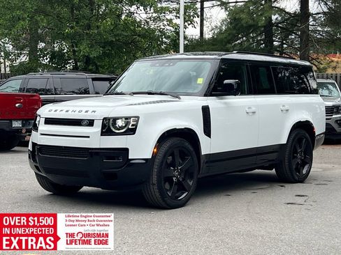 Used 2025 Land Rover Defender 130 X-Dynamic SE AWD/4WD image 3