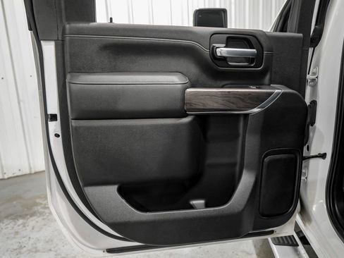 Used 2022 Chevrolet Silverado 2500 LTZ w/ Safety Package image 43