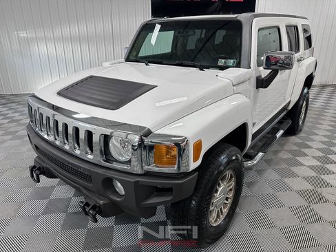 Used 2006 HUMMER H3 image 3