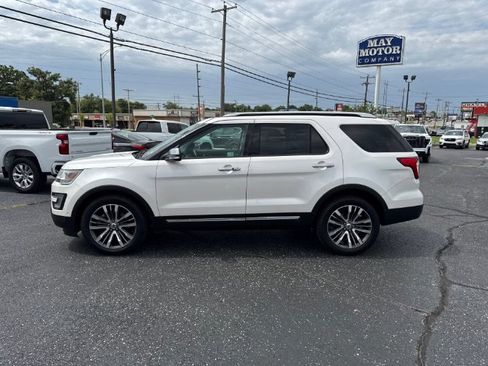 Used 2017 Ford Explorer Platinum AWD/4WD image 2