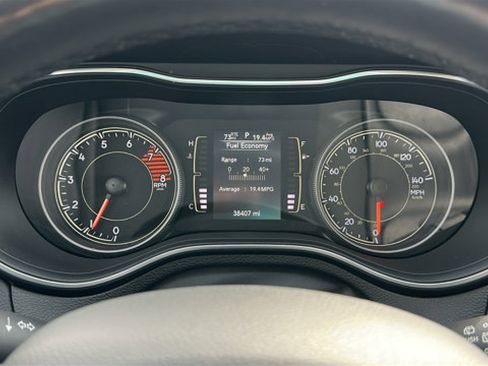 Used 2021 Jeep Cherokee Latitude Lux image 18