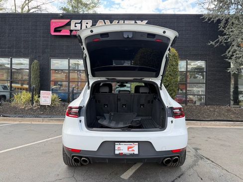 Used 2017 Porsche Macan S image 17