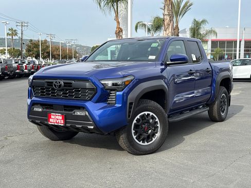 New 2025 Toyota Tacoma TRD Off-Road image 2