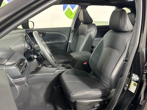 Certified 2025 Subaru Forester Touring w/ Protection Package AWD/4WD image 27