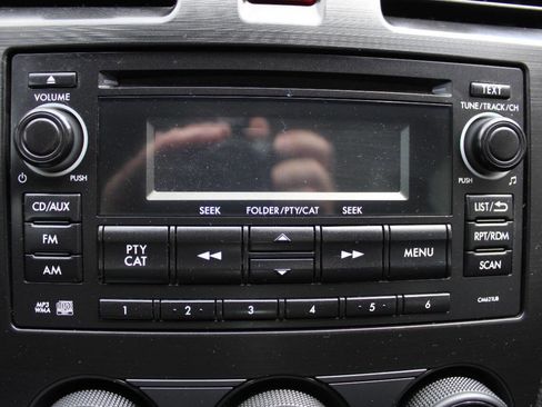 Used 2013 Subaru Impreza 2.0i Premium w/ Popular Pkg 1 image 4