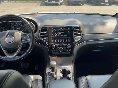 Used 2022 Jeep Grand Cherokee Limited AWD/4WD image 27