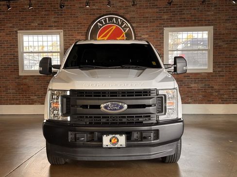 Used 2019 Ford F250 XL w/ Power Equipment Group image 32