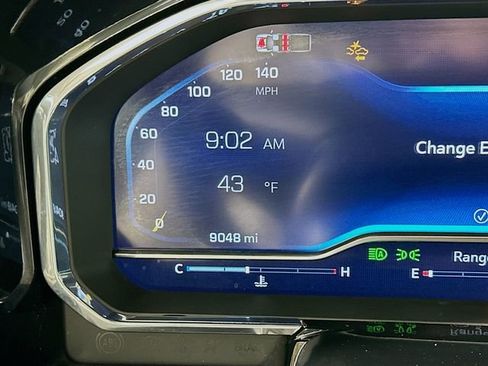 Used 2025 Chevrolet Silverado 2500 High Country w/ Technology Package image 13