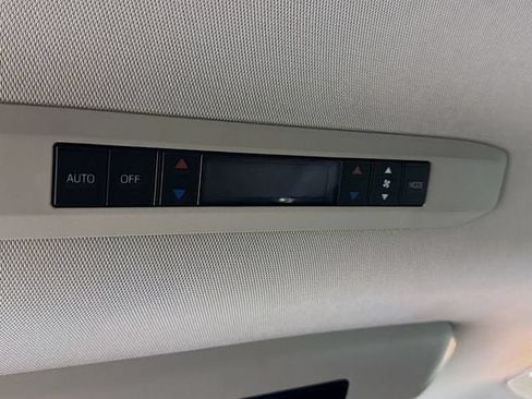 Certified 2022 Toyota Sienna XLE w/ XLE Plus Package FWD image 29